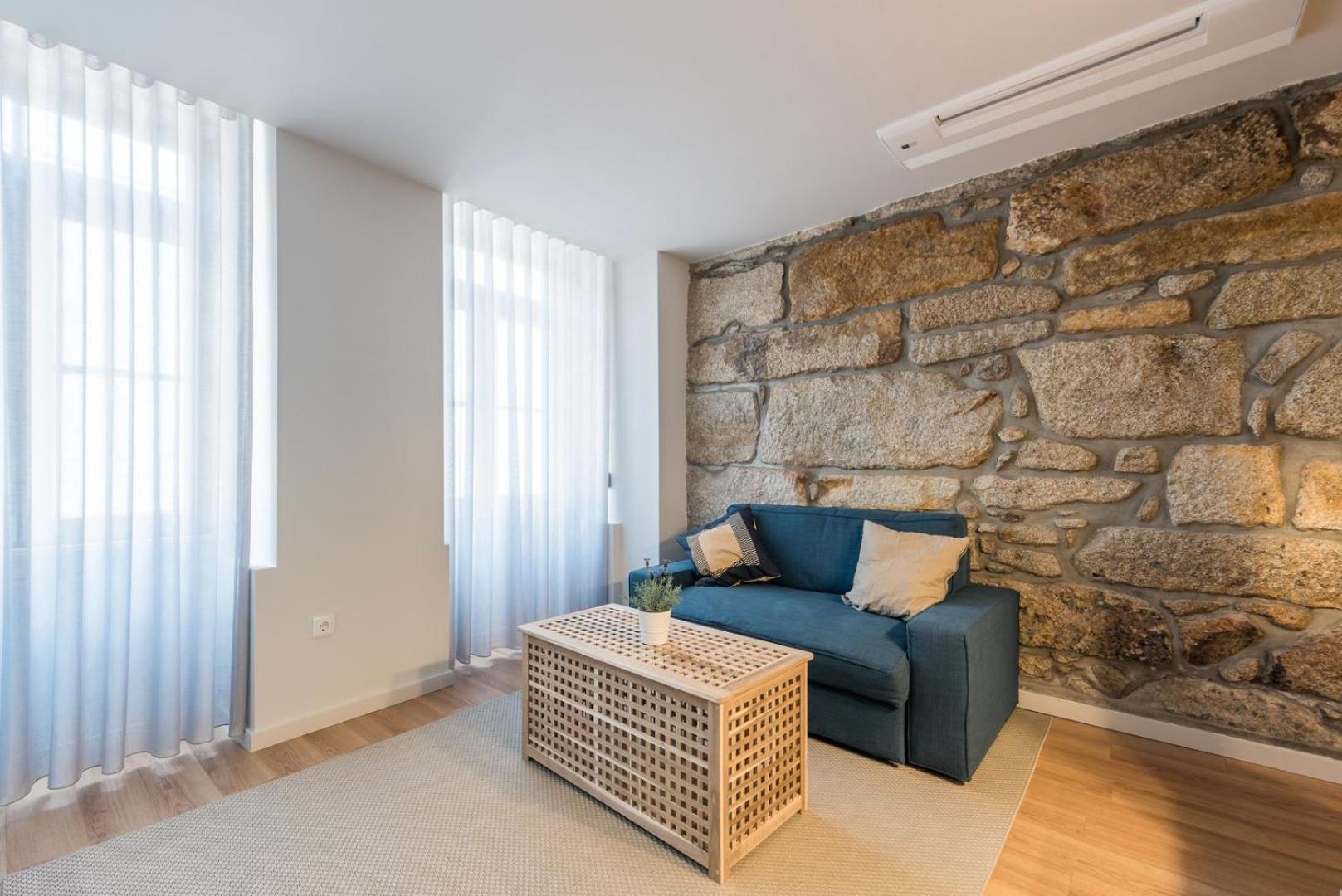 Guestready - Crayon Walls Apts Порто Екстериор снимка